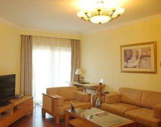 Metropark Service Apartment *